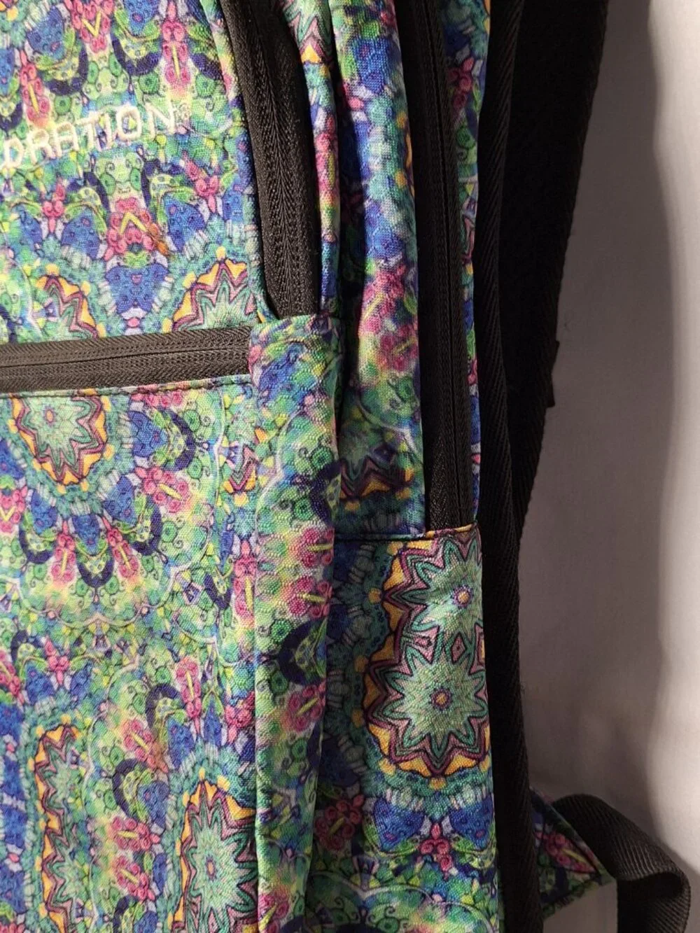 Vibedration Hydration Backpack w/o bladder, Green Blue Pink Tapestry, Used